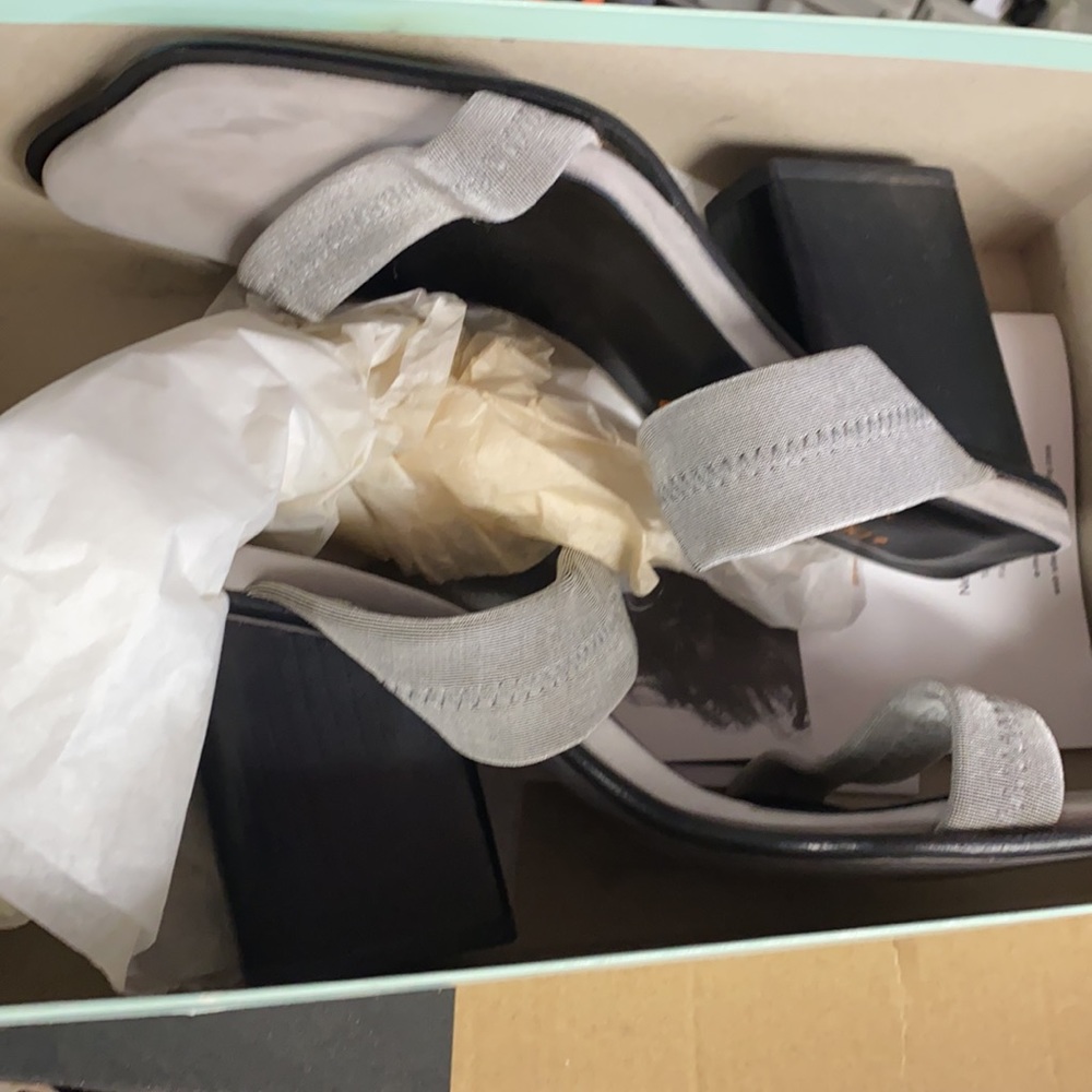 Donald J Pliner shoes
